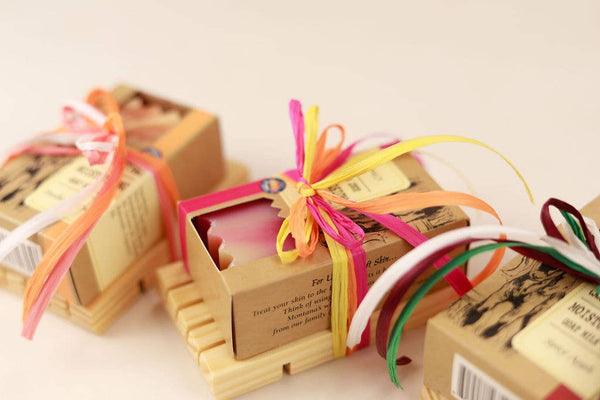 Gift Set | Wooden Soap Dish with Goat Milk Soap
