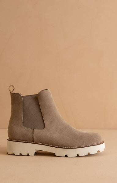 Chunky Sole Chelsea Boots