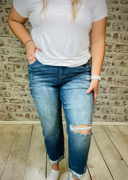 HIGH-RISE BOYFRIEND JEANS