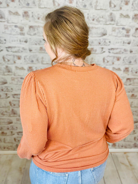 Round Neck Ribbed Solid Sweater